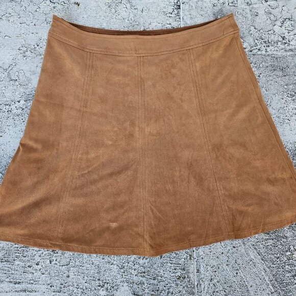 LOFT Dresses & Skirts - Loft Women Skirt Brown Faux Suede Type Fabric Knee Length Flippy Skirt Size 10